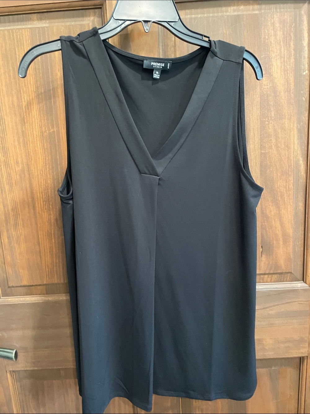 Premise Black V-Neck Sleeveless Camisole